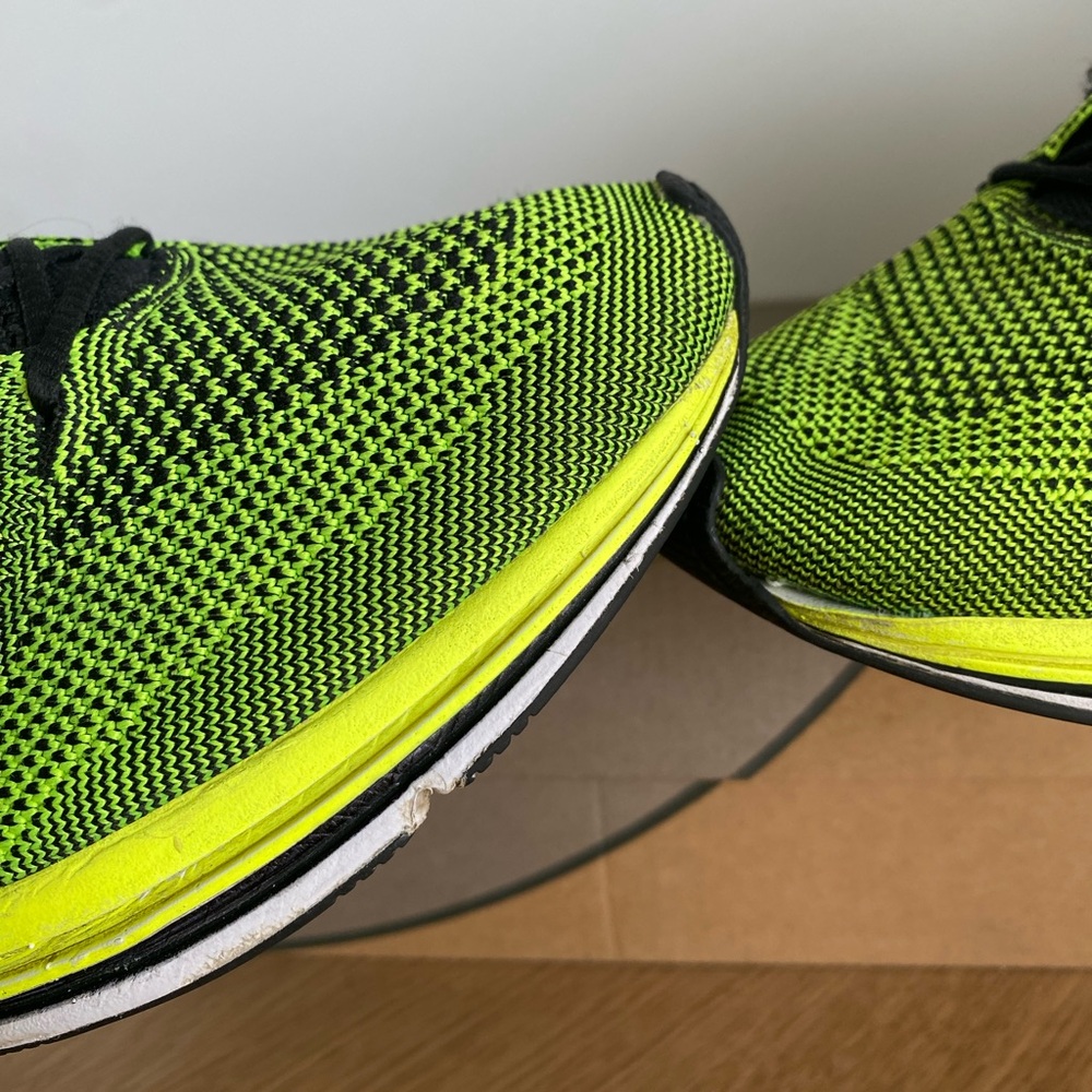 RARE 2012 Nike Flyknit Racer “Volt” Men Sneakers- SZ 12 - Picture 6 of 12